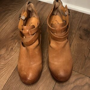 Kork-Ease Jardin Booties Sz 8.5 / 40 Brown tan boots shoes high heel